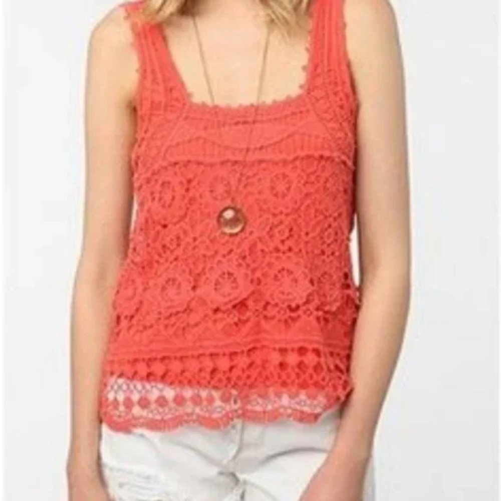 URBAN OUTFITTERS PINS AND NEEDLES ORANGE CORAL CROCHET TANK TOP SIZE: Medium